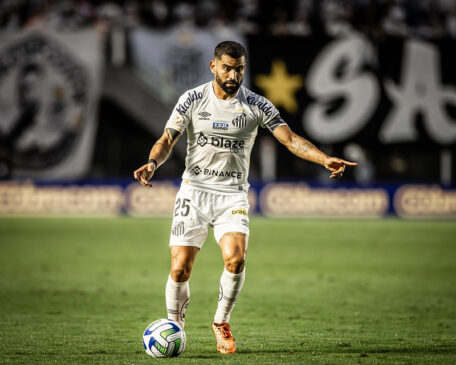 A braçadeira de capitão deve ter um revezamento estratégico até o final do Brasileiro