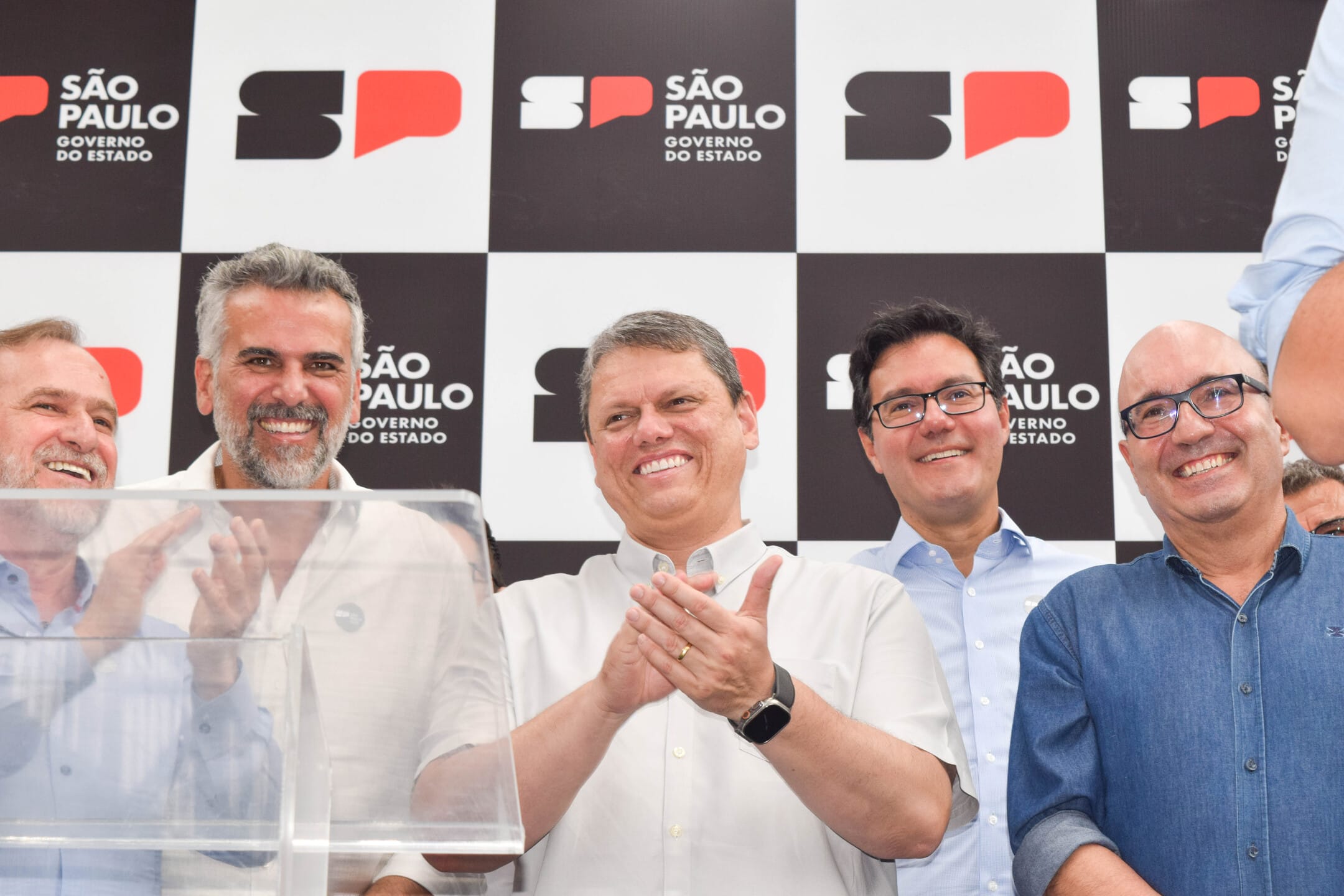 O governador Tarcísio de Freitas durante evento em Campinas