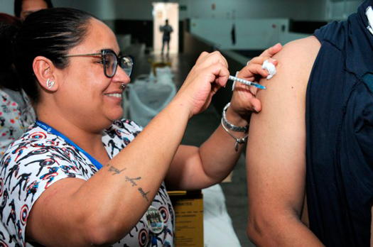 Objetivo da campanha é atualizar a caderneta de vacinação e aumentar a cobertura vacinal