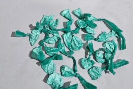 Um homem foi preso após ser flagrado vendendo cocaína no bairro Parque Estuário, distrito de Vicente de Carvalho, em Guarujá