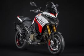 O motor Desmosedici Stradale desenvolve uma potência máxima de 180 cavalos