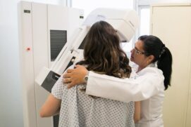 O direito assegurado pela lei vale tanto para estabelecimentos médicos públicos quanto privados