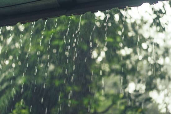 A Prefeitura optou pela suspensão da Festa por conta das condições climáticas, muita chuva, e da previsão de subida da maré