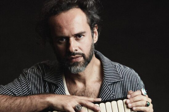 Cantor Marcelo Jeneci se apresenta no próximo dia 27