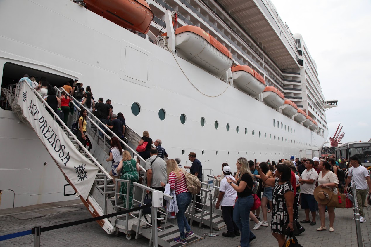 A expectativa é de movimentar 917 mil passageiros, entre embarque, desembarque e trânsito