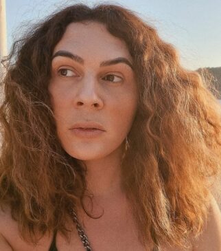 Cantora Maria Sil