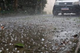 O granizo é o nome de 'batismo' das pedras de gelo formadas nas 'cumulonimbus'