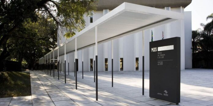 Ainda no domingo, no Museu da Imagem e do Som, haverá uma maratona infantil com histórias, oficinas, peças de teatro, sessões de cinema e outras atividades. A programação começa às 10h