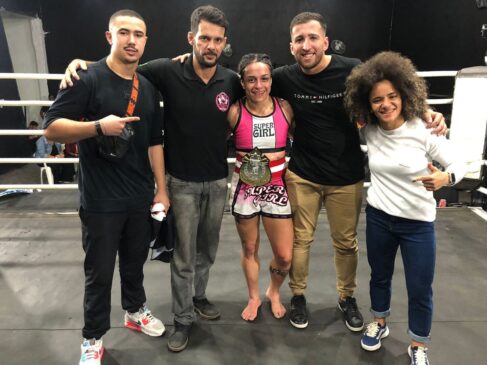 Conhecida como a "Ursa", a atleta iniciou sua carreira em 2011
