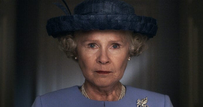 Imelda Staunton como Rainha Elizabeth II