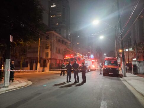 O edifício precisou ser evacuado, por segurança