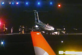 Avião de pequeno porte com trem de pouso quebrado em Congonhas em acidente em 1&ordm; de novembro, que provocou o fechamento do aeroporto