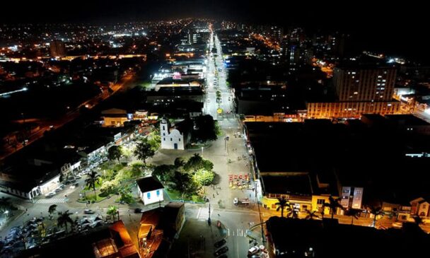 A Prefeitura de Itanhaém lança nesta terça-feira (14), o maior programa de iluminação da história da cidade: o Ilumina Itanhaém