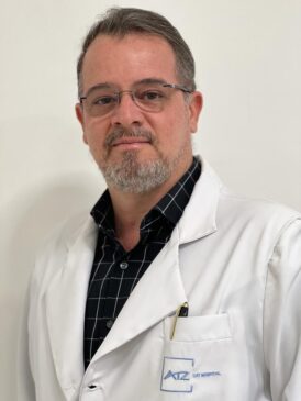 O médico destaca a importante de conscientizar e chamar a atenção sobre os cuidados com a saúde masculina em todos os aspectos