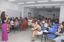 O Notáveis Day surgiu por meio do Projeto Notáveis Mulheres, que surgiu a partir da percepção de jovens paranaenses sobre a pouca valorização de mulheres 'comuns' e a a necessidade de reconhecer seus feitos e apresentá-los à sociedade.