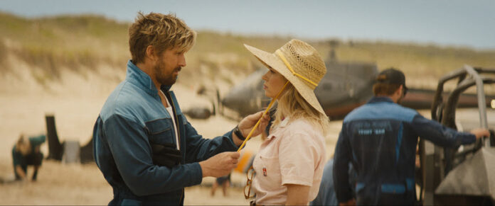 Ryan Gosling e Emily Blunt em cena de 'O Dublê'