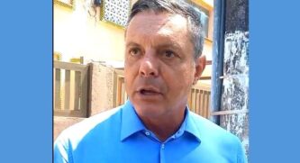 Prefeito de Santos, Rogério Santos, esteve nos arredores da Vila