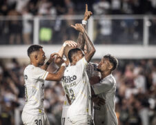 O Santos já está planejando a sua próxima temporada e terá mudanças no elenco.