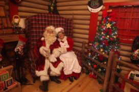 Casa do Papai Noel é uma das atrações do Natal Criativo em Santos