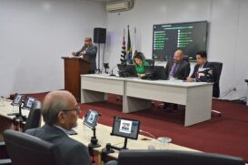 Projeto contempla a determinação constitucional, de se gastar pelo menos, com 15% das receitas de impostos na pasta da saúde