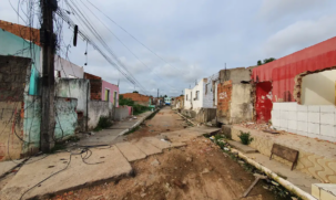 O órgão mantém o aviso de alerta para o risco de colapso da mina 18 --esse é o segundo nível mais alto de alerta.