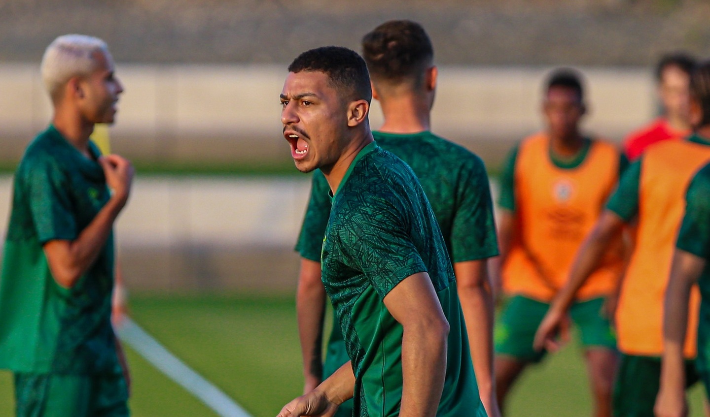 Após o Mundial, Fernando Diniz afirmou que Guardiola elogiou os jovens jogadores do Fluminense, com destaque para o volante de 22 anos