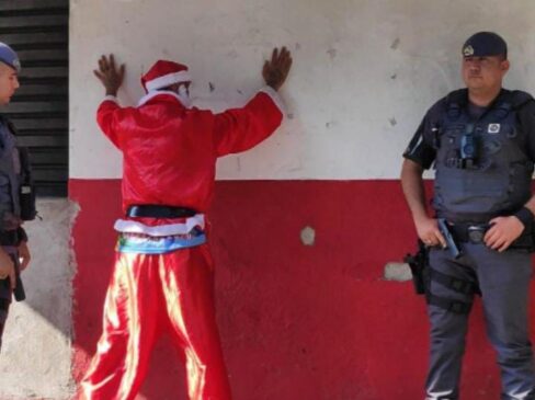 Criminoso foi conduzido ao 7&ordm; Distrito Policial de Santos, onde permanece à disposição da Justiça