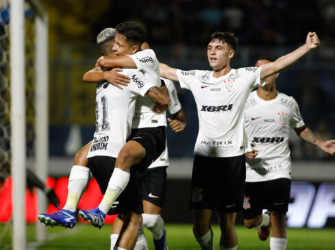 Gols foram marcados por Léo Maná (2x), Pedrinho (2x), Higor Farias e Kayke