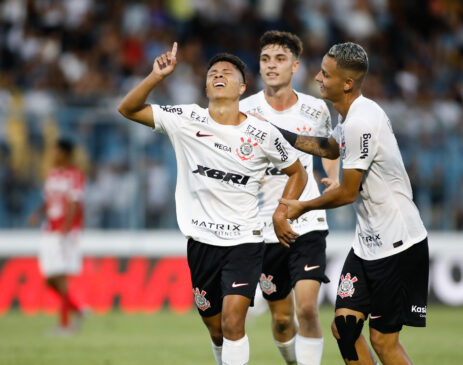 Gols foram marcados por Léo Maná, Ryan, Hygor Pedrinho, Kayke e um contra