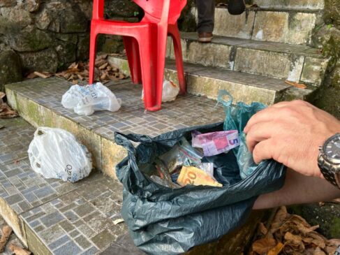 Ele foi preso em flagrante pelo crime  de tráfico de drogas