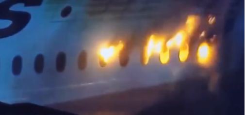 Um avião da Japan Airlines pegou fogo nesta terça-feira (2) ao pousar no aeroporto internacional de Haneda, em Tóquio