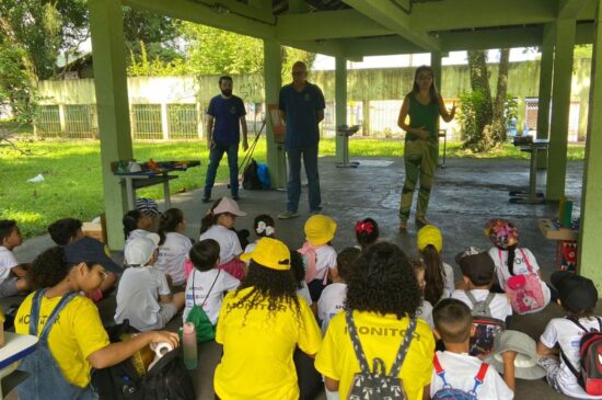 Objetivo foi levar informações sobre a importância da preservação do meio ambiente, especialmente sobre a reciclagem e suas diversas maneiras de fazê-las