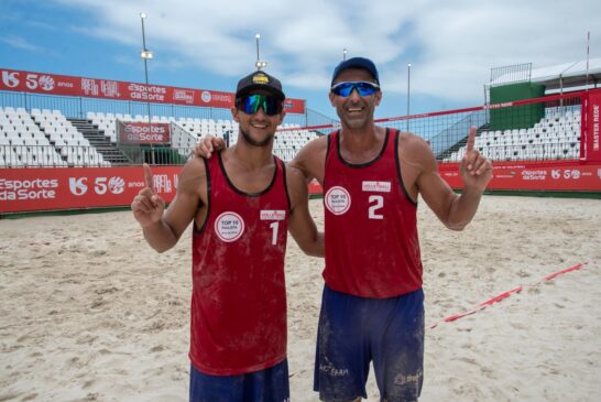 Disputas rolaram neste fim de semana na praia da Enseada, em Guarujá