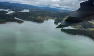 Para as buscas, a FAB utiliza a aeronave SC-105 Amazonas, do Segundo Esquadrão do Décimo Grupo de Aviação (2&ordm;/10&ordm; GAV) Esquadrão Pelicano, com 15 tripulantes a bordo