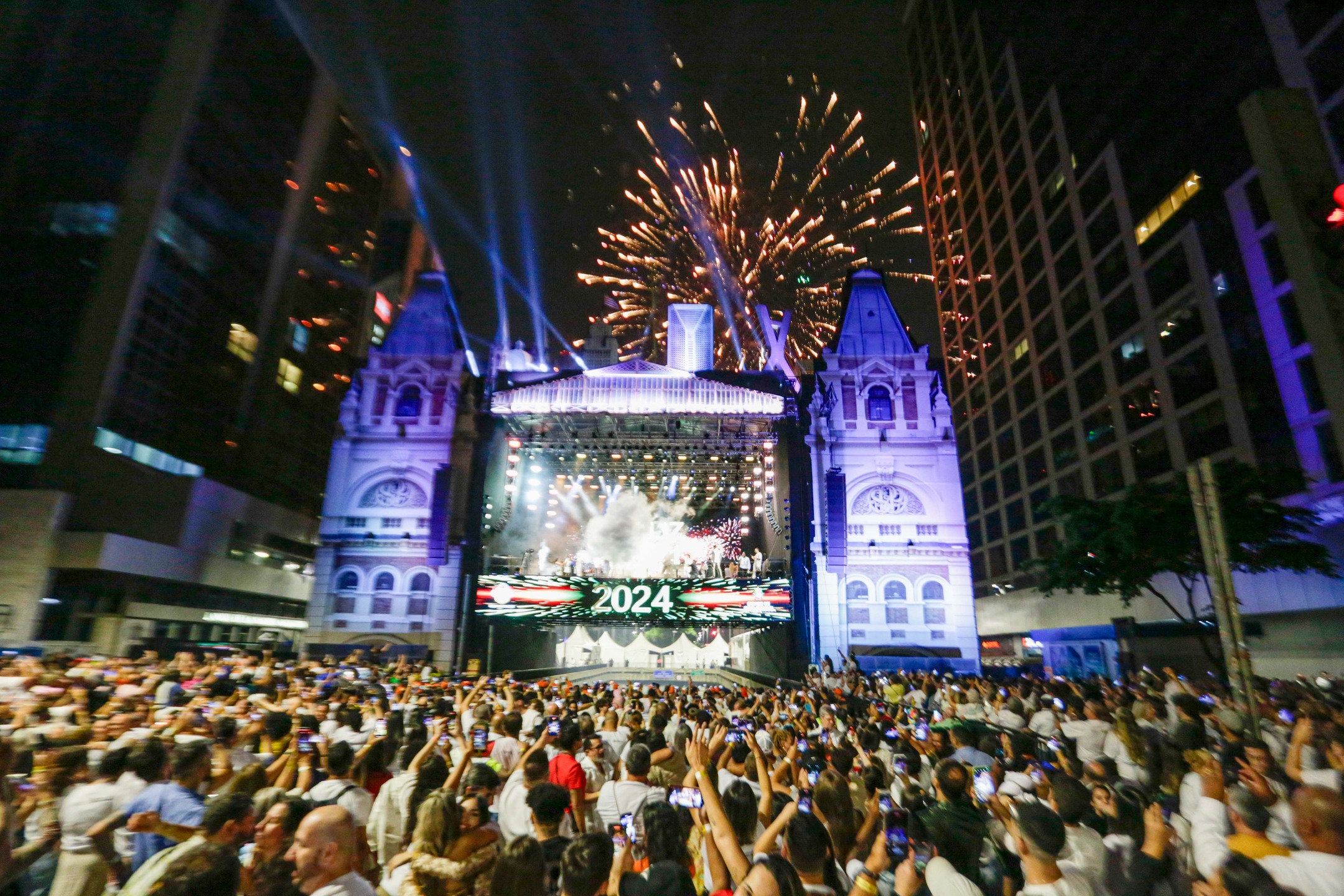 O Réveillon na Capital paulista mobilizou centenas de milhares de pessoas