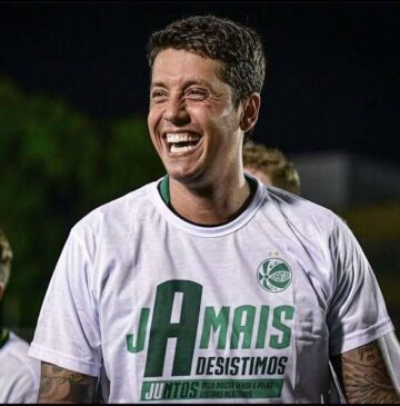 Técnico Thiago Carpini