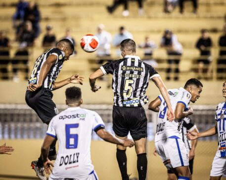 O Santos volta a campo no domingo para enfrentar o Guarani em casa, às 18h, pela quinta rodada da competição