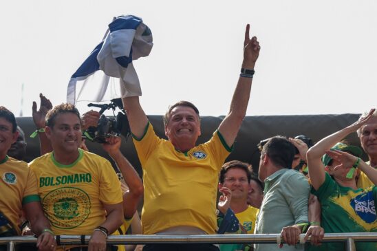 Jair Bolsonaro (PL) durante manifestação neste domingo em São Paulo