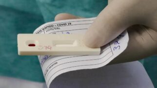 De 25 a 28 de fevereiro, houve 6.969 confirmações da doença, cerca de 1.742 casos por dia