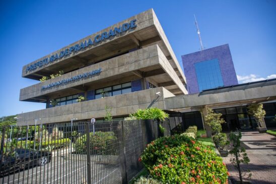 Os editais completos dos concursos podem ser conferidos no site da prefeitura