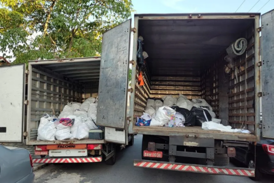 Mais de 200 lotes de mochilas falsificadas lotaram caminhão durante apreensão