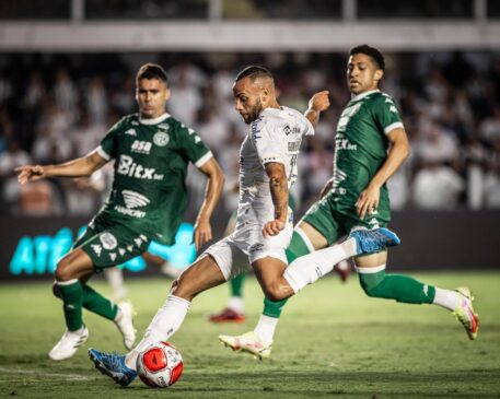 O Santos foi a 12 pontos e se isolou na liderança do Grupo A