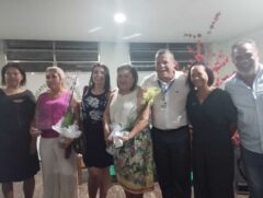 Na imagem, os homenageados