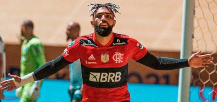 Jogador foi punido por dois anos