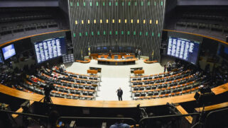O projeto aprovado pela Câmara acabava com qualquer tipo de saída temporária para presos