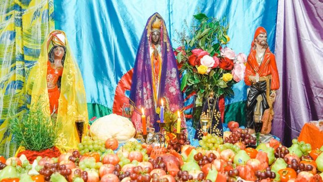 A festa acontece anualmente e o objetivo é apresentar e valorizar a cultura do povo cigano