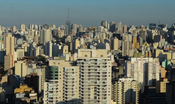 Vendas de imóveis na Baixada Santista apresentam queda de quase 60% em março