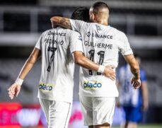 Pedrinho e Guilherme marcaram os gols do Peixe, assinalados na segunda etapa