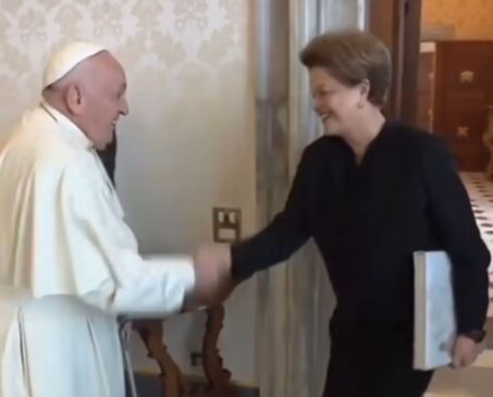 Papa Francisco recebe Dilma Rousseff