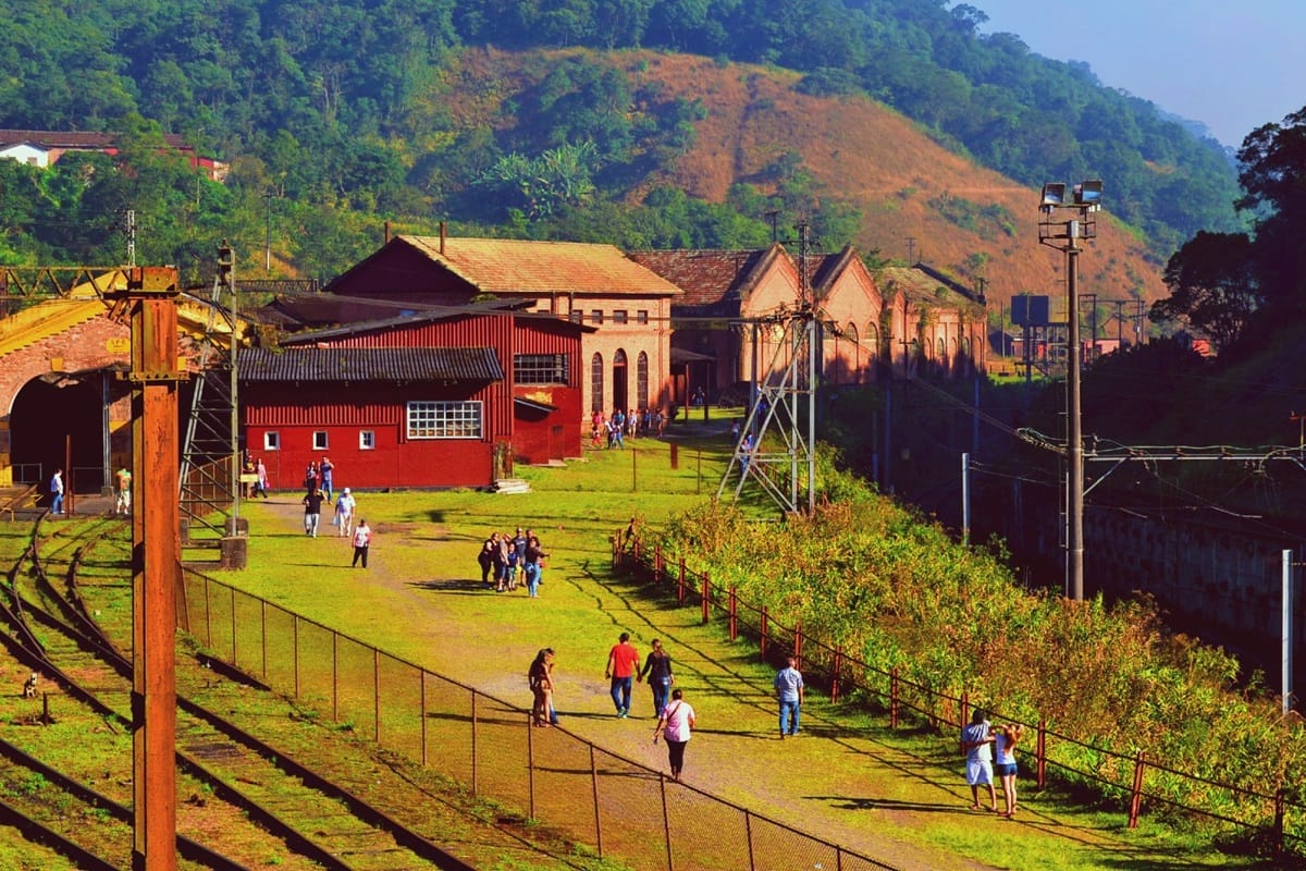 Paranapiacaba está a 74 km de distância de Santos, aproximadamente 1h30 viajando de carro (Foto: Divulgação)